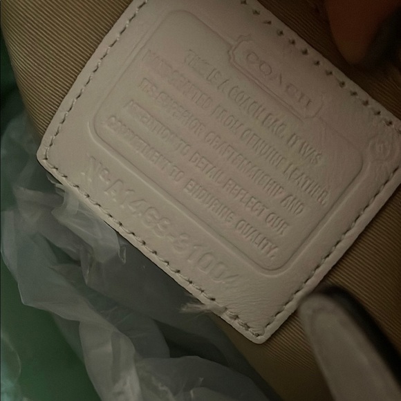 COACH - Bleeker Preston woven embossed satchel Bag- EUC- 31004 - Picture 2 of 12